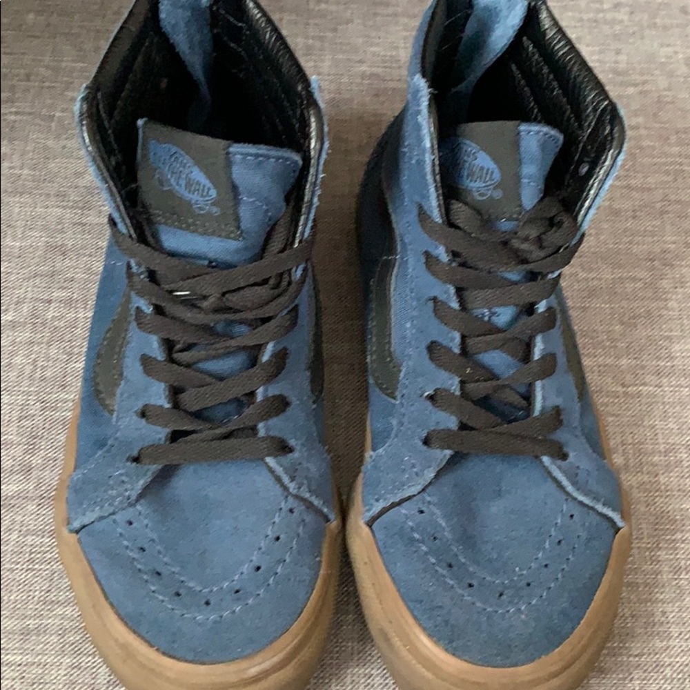 Vans Boys Size 13.5 shoes